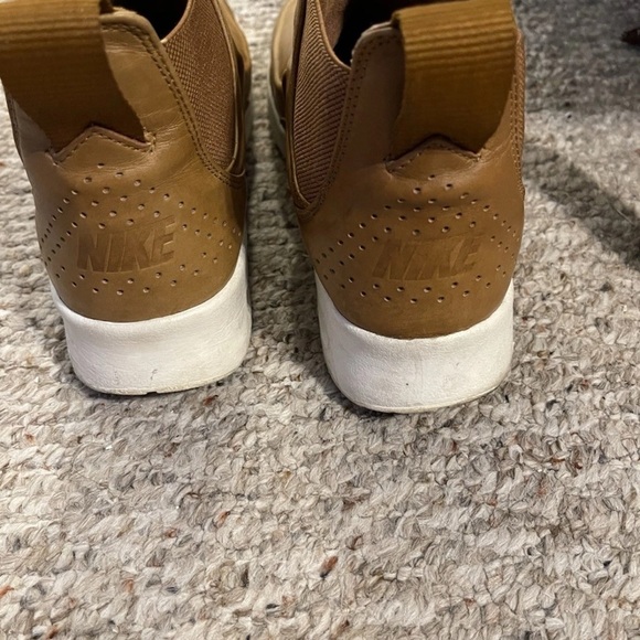 Nike Air Max Thea Ale Brown Leather Women's Boots  Size 7 - Picture 3 of 7
